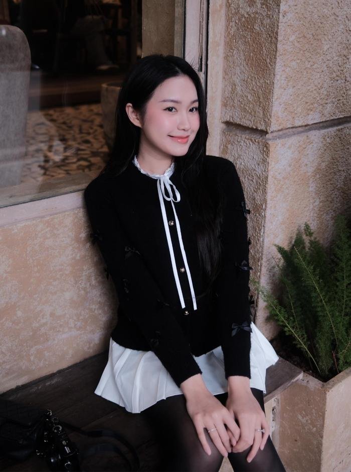Doãn Hải My không chỉ được ngưỡng mộ bởi nhan sắc mà còn vì gu thời trang ngày càng đẳng cấp. Sự kết hợp hài hòa giữa trang phục, phụ kiện, kiểu tóc và cách trang điểm giúp cô khẳng định dấu ấn riêng trong làng Wags.