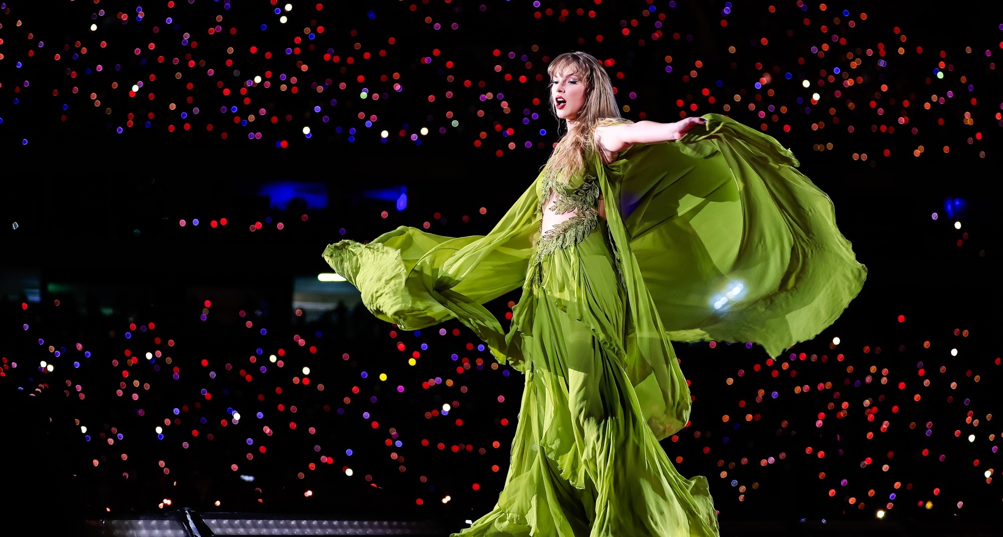 Taylor Swift: ‘Huyền thoại sống’ của ngành công nghiệp âm nhạc