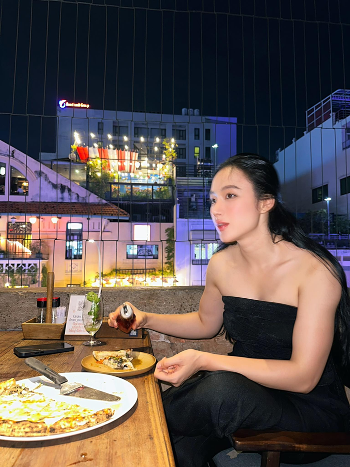 Hình ảnh hiện tại của Angela Phương Trinh khiến công chúng 'hoảng hồn'.