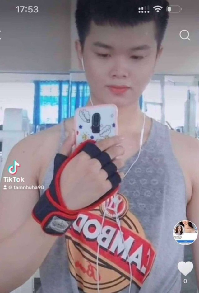 Trước khi trở thành 'beauty queen', Tâm Như có đam mê với thể thao. Cô chọn công việc trở thành huấn luyện viên thể hình chuyên nghiệp.