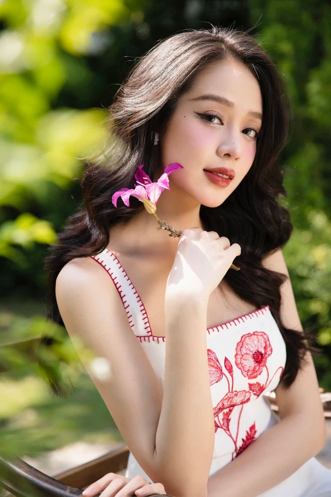 Cách đối diện với những lời góp ý của Thanh Thủy cũng được ngợi khen. (Ảnh tổng hợp)