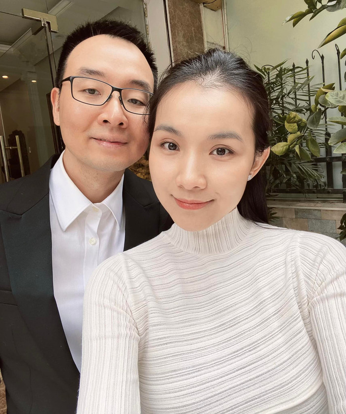 Nàng hậu kết hôn vào năm 2010, rời showbiz để toàn tâm toàn ý chăm sóc gia đình. (Ảnh FBNV)
