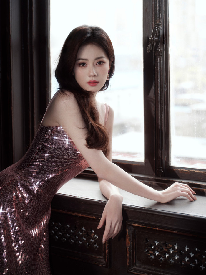 Bạch Lộc lao đao vì 3 phim flop chỉ trong nửa đầu năm 2025. (Ảnh: Weibo)