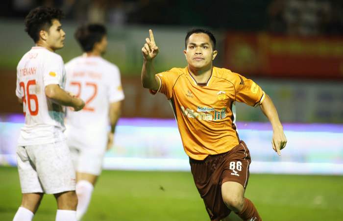 Theo thông tin của Saostar, Dụng Quang Nho sẽ chia tay CLB HAGL sau mùa giải năm nay. Ảnh: Linh Hùng