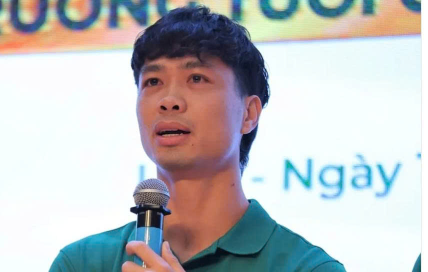 Công Phượng làm ‘đạo diễn’ bạc tỷ