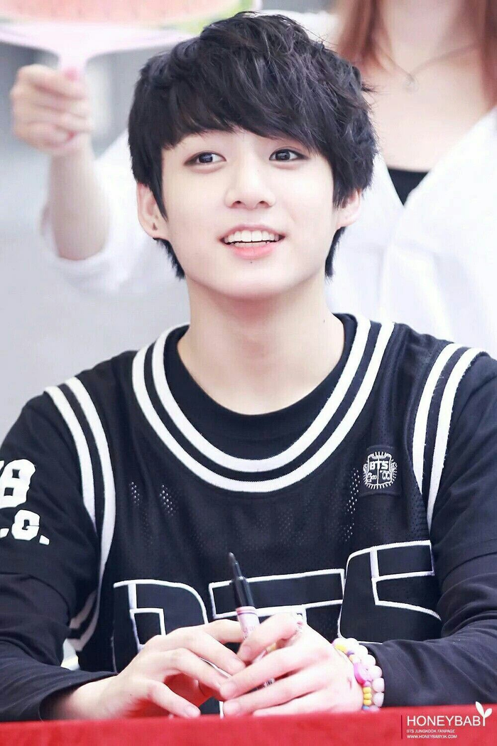 Jungkook (BTS) bắt đầu làm thực tập sinh tại Big Hit Entertainment từ năm 2011, khi anh mới 13 tuổi (quốc tế) hoặc 14 tuổi (theo tuổi Hàn)