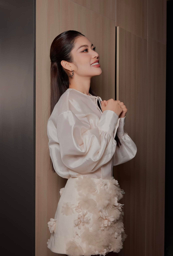 Từ một cô gái bị hoài nghi, Lệ Nam giờ đây đang dần trở thành phiên bản tốt nhất của chính mình.