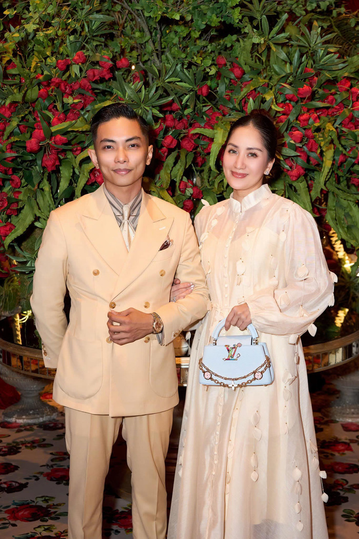 Khánh Thi và Phan Hiển luôn đồng hành, hỗ trợ lẫn nhau trong công việc. (Ảnh: FBNV)