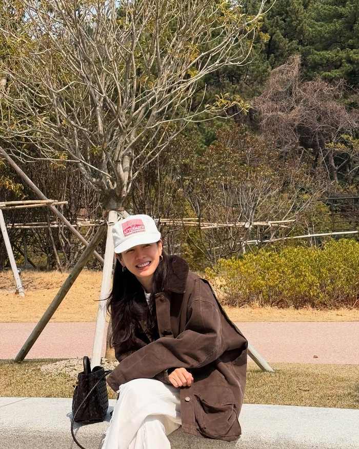 Son Ye Jin thường nhiều lần hào hứng khoe những tấm hình được chụp bởi Hyun Bin. Ảnh: IGNV