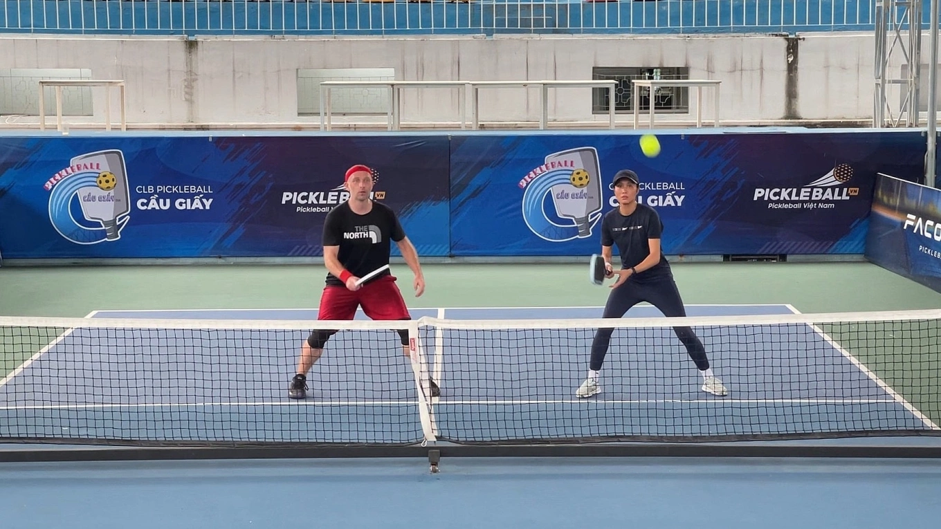 Cơn sốt chơi Pickleball của người thành thị