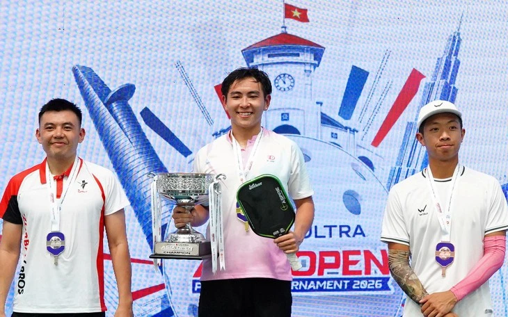 ly-hoang-nam-phuc-huynh-1780851180770202435628-60-162-885-1482-crop-1780851262605860189270 Pickleball lần đầu được đưa vào thi đấu ở Giải thể thao hè thành phố Hà Nội - Ảnh 3.