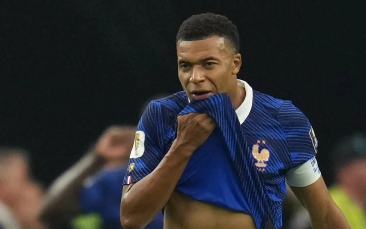mbappe-phap-tay-ban-nha-world-cup-2026-1784064930263582204385-0-638-597-1593-crop-1784077595283926682734 Thủ môn Tây Ban Nha lập kỷ lục chưa từng có ở World Cup - Ảnh 2.