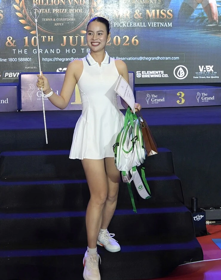 vuong-1-1783701596-133-width740height939 Á hậu Ánh Vương nhận giải Miss Pickleball Vietnam